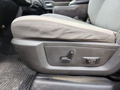 Used 2023 RAM 2500 Big Horn w/ Level 1 Equipment Group image 30