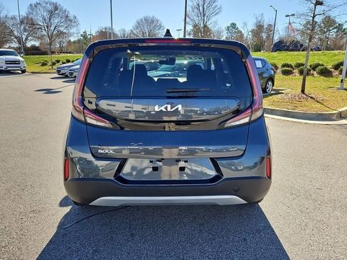Used 2024 Kia Soul LX w/ Option Group 015 image 9