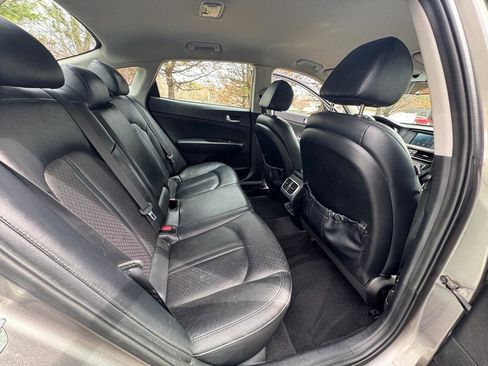 Used 2017 Kia Optima EX image 11