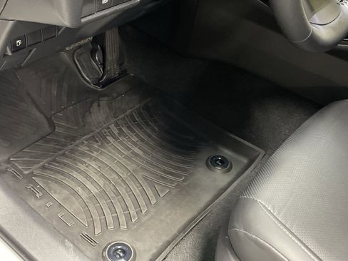 Certified 2024 Toyota Prius XLE image 16