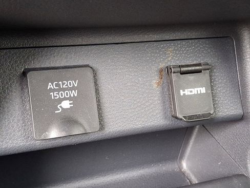 Certified 2021 Toyota Sienna Limited AWD/4WD image 12