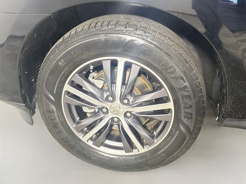 Used 2019 INFINITI QX60 Luxe w/ Essential Package FWD image 38