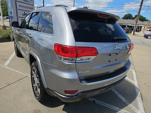 Certified 2018 Jeep Grand Cherokee Limited AWD/4WD image 13