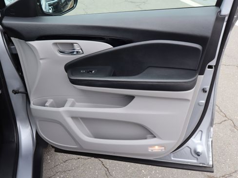 Used 2022 Honda Pilot Touring image 40