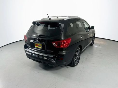 Used 2018 Nissan Pathfinder Platinum FWD image 9