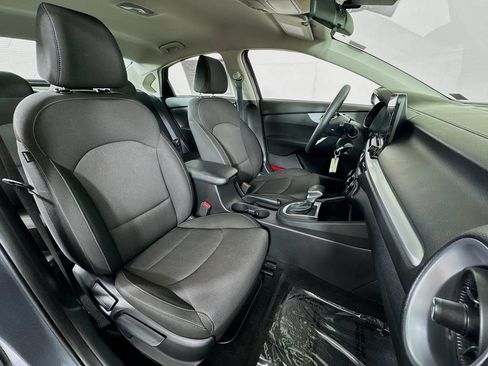 Used 2024 Kia Forte LX FWD image 25
