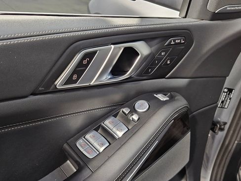 Used 2025 BMW X7 xDrive40i image 21