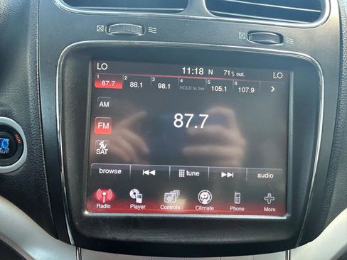 Used 2011 Dodge Journey SXT FWD image 22