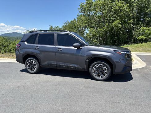 New 2026 Subaru Forester Premium AWD/4WD image 7