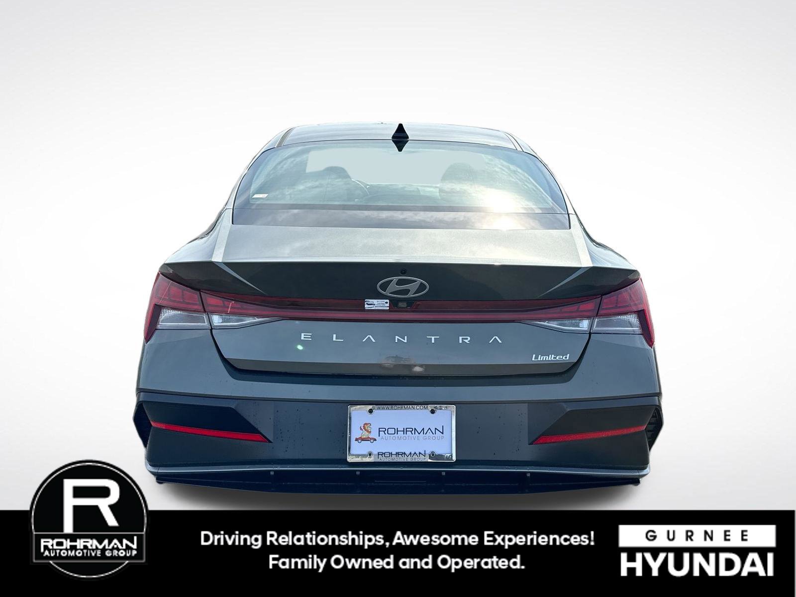 Certified 2026 Hyundai Elantra Limited FWD image 8