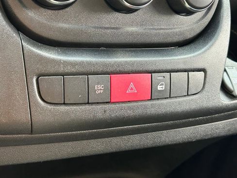 Used 2018 RAM ProMaster 2500 w/ Interior Convenience Group image 45