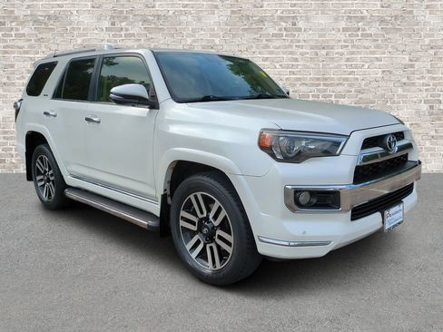 Used 2016 Toyota 4Runner Limited w/ Four Season Floor Mat Package AWD/4WD image 1