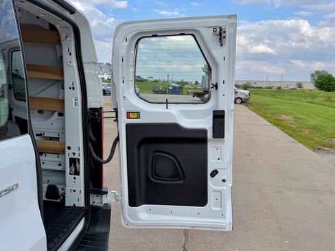 Certified 2025 Ford Transit 250 Low Roof w/ Exterior Upgrade Package RWD image 18