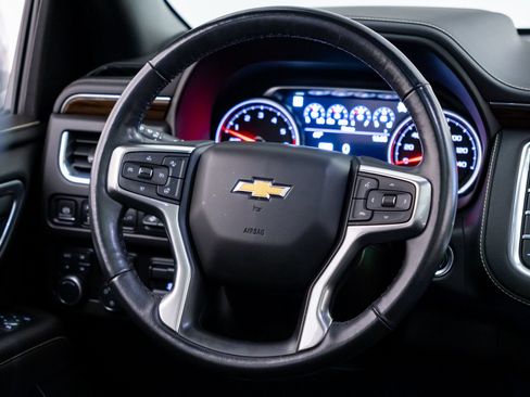 Used 2021 Chevrolet Tahoe Premier w/ Premium Package AWD/4WD image 10