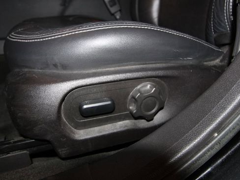 Used 2014 Ford Taurus SEL w/ Equipment Group 201A image 7