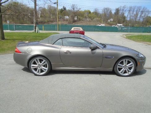 Used 2012 Jaguar XK Convertible RWD image 9