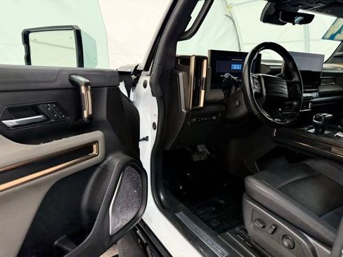 Used 2024 GMC Hummer EV 2X AWD/4WD image 35