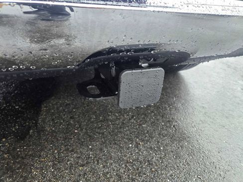 New 2026 Mercedes-Benz GLE 450e 4MATIC image 17