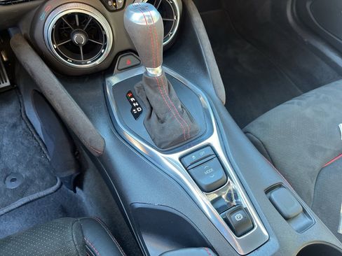 Used 2017 Chevrolet Camaro ZL1 image 32