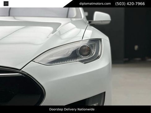 Used 2013 Tesla Model S Performance image 13