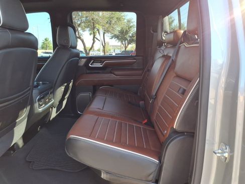 Used 2026 GMC Sierra 2500 Denali Ultimate w/ Max Trailering Package AWD/4WD image 19