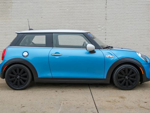 Used 2019 MINI Cooper S image 7