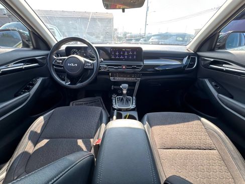 Used 2024 Kia Seltos S AWD/4WD image 25