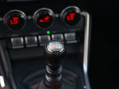 Used 2024 Subaru BRZ Limited RWD image 31