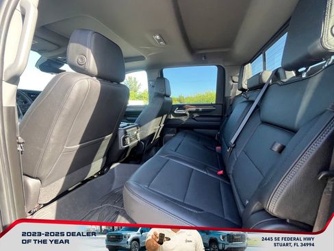 Used 2024 GMC Sierra 2500 Denali w/ Denali Reserve Package image 12