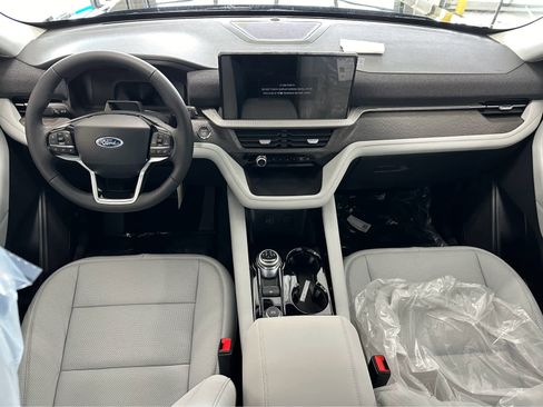 New 2026 Ford Explorer Platinum w/ LUX Leather Package image 28