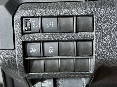 Used 2024 Toyota Tacoma SR image 16