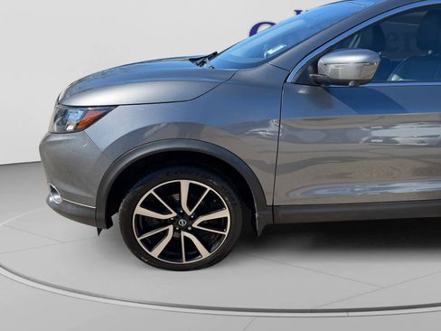 Used 2017 Nissan Rogue Sport SL image 38