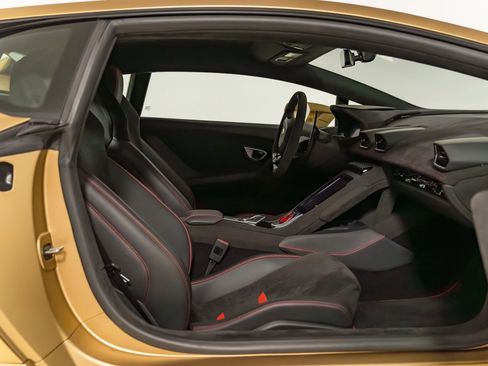 Used 2023 Lamborghini Huracan Tecnica image 37