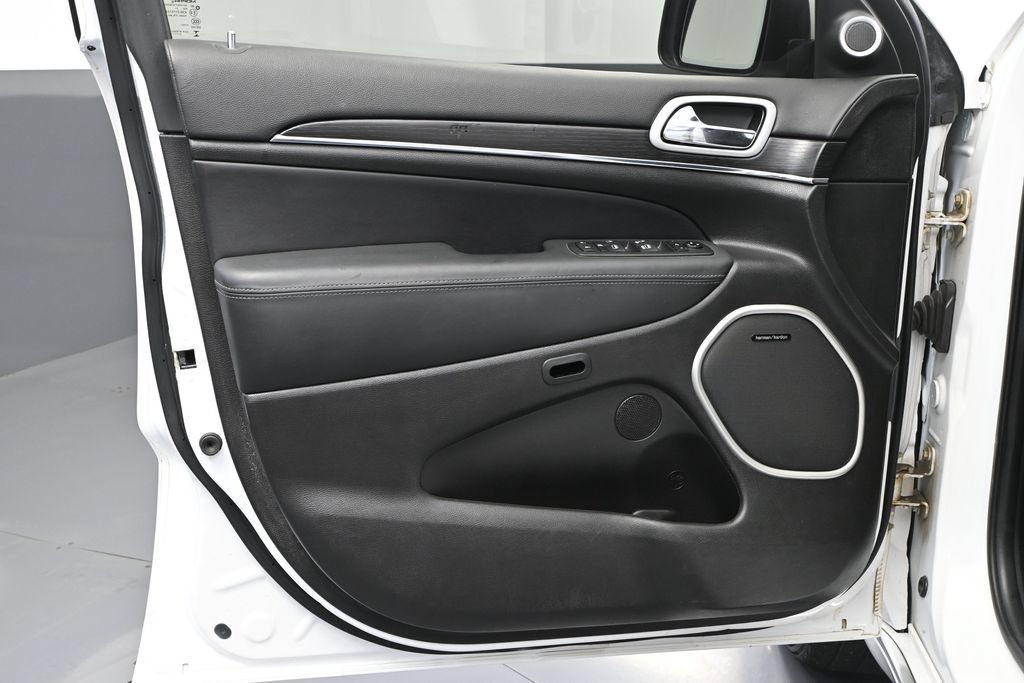 Used 2021 Jeep Grand Cherokee Summit AWD/4WD image 14