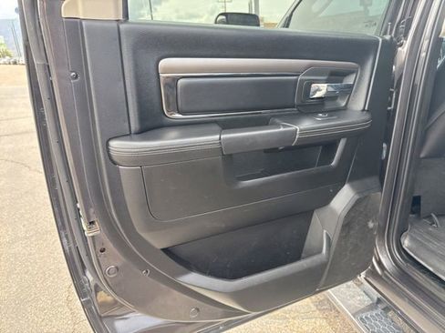 Used 2018 RAM 2500 Big Horn w/ Sport Appearance Group AWD/4WD image 25