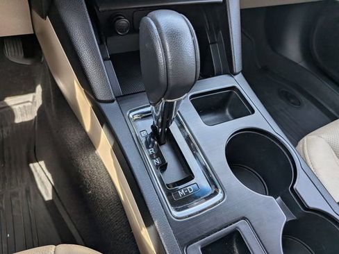 Used 2018 Subaru Outback 3.6R Limited image 16