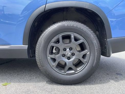 Used 2024 Honda Pilot TrailSport image 9