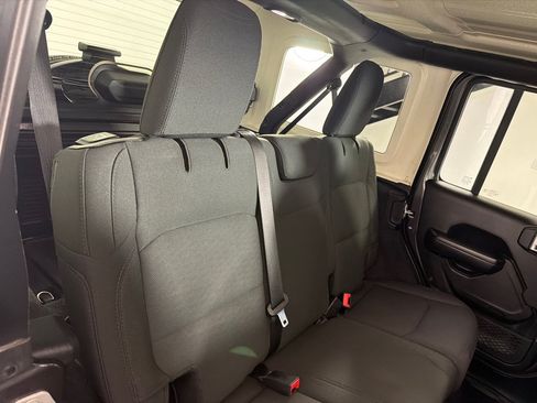 Used 2020 Jeep Wrangler Unlimited Sport S AWD/4WD image 23