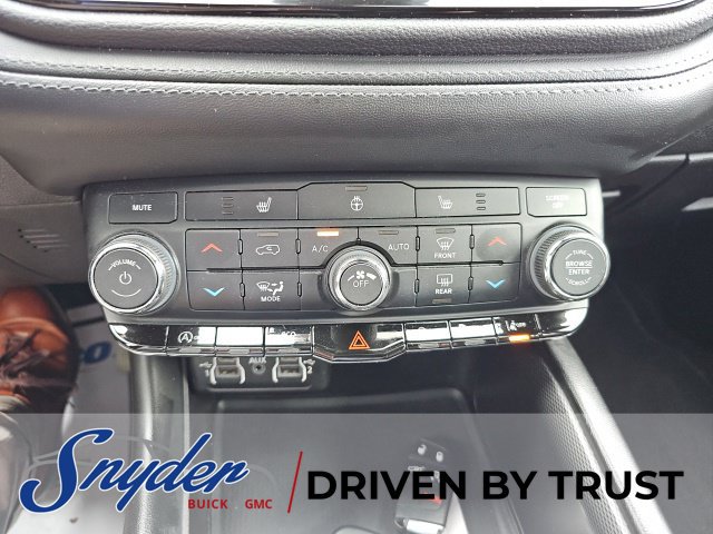Used 2022 Dodge Durango GT AWD/4WD image 17