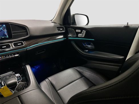 Used 2020 Mercedes-Benz GLE 450 4MATIC image 29