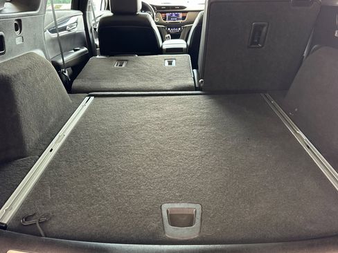 Used 2023 Cadillac XT5 Premium Luxury image 18