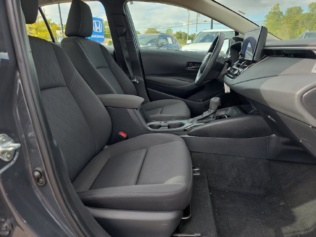 Used 2024 Toyota Corolla LE FWD image 15