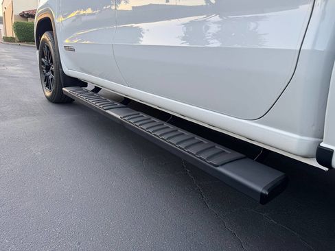 Used 2024 GMC Sierra 1500 Elevation image 13