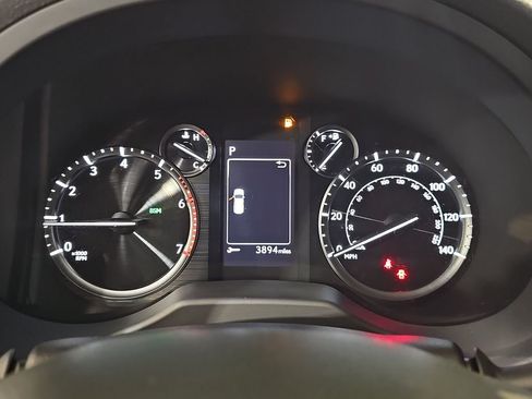 Certified 2020 Lexus GX 460 Premium w/ Premium Package AWD/4WD image 18