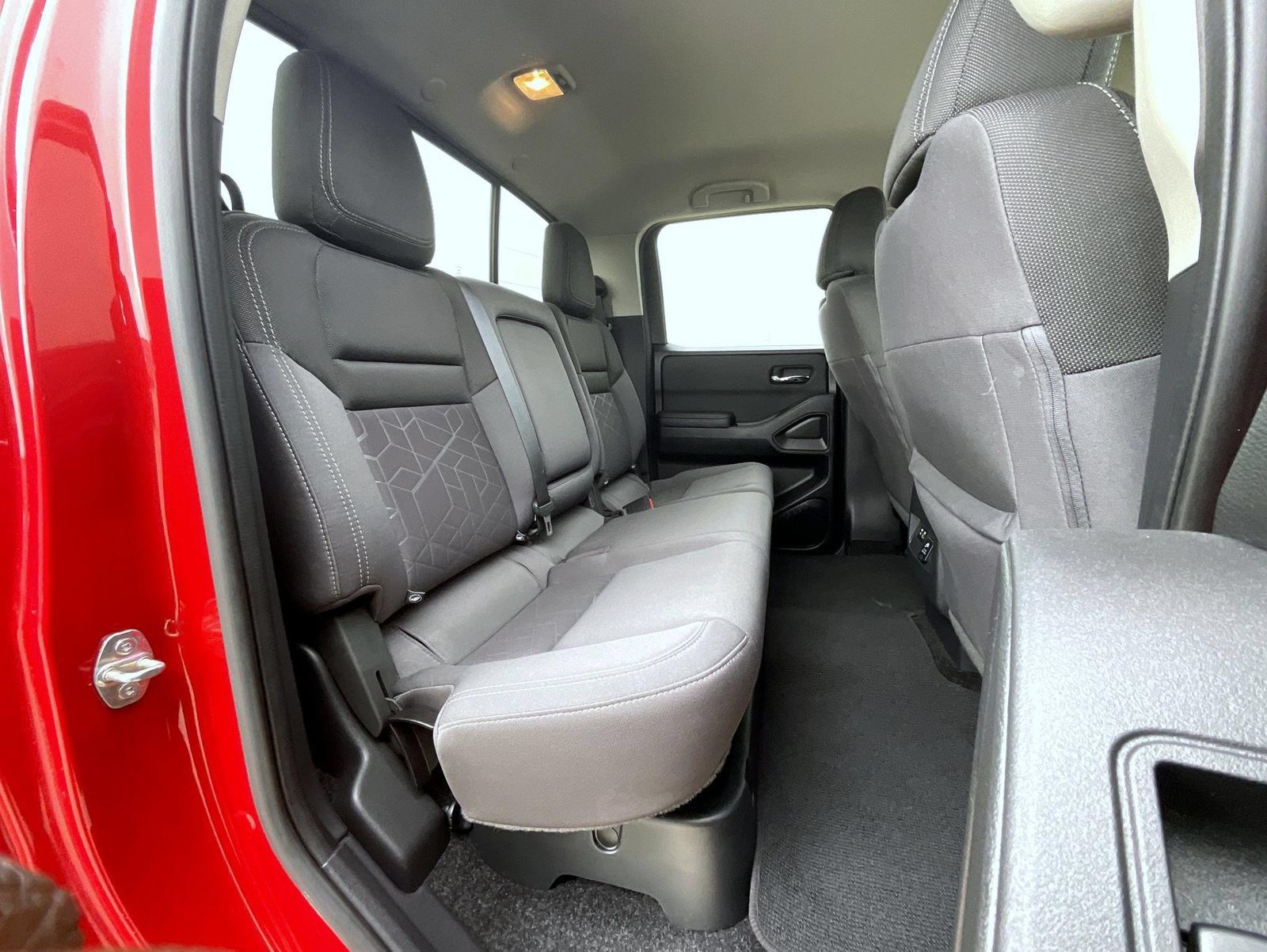 Certified 2025 Nissan Frontier SV w/ SV Convenience Package AWD/4WD image 20