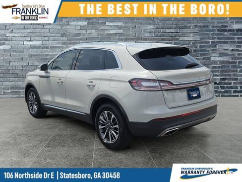 Used 2023 Lincoln Nautilus AWD w/ Premium Package image 3