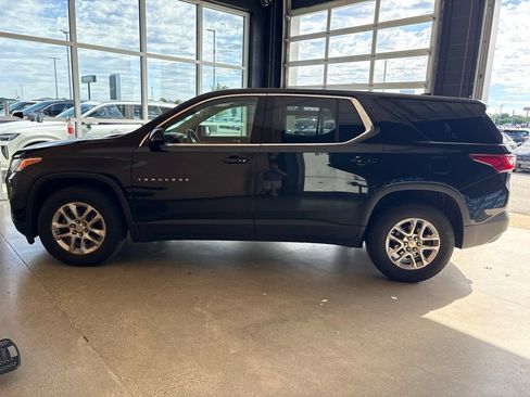 Used 2020 Chevrolet Traverse LS w/ LPO, Floor Liner Package AWD/4WD image 8