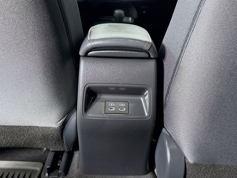 Certified 2025 Toyota Corolla SE image 26