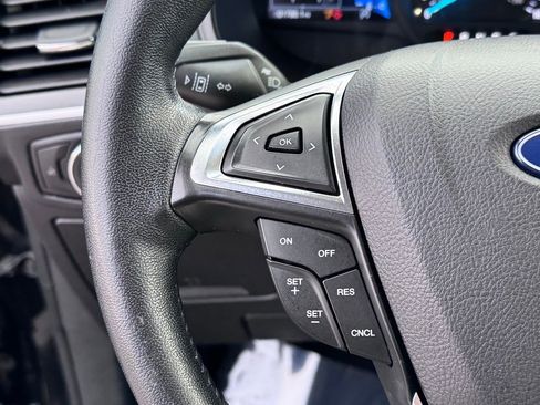 Used 2023 Ford Edge SEL image 16