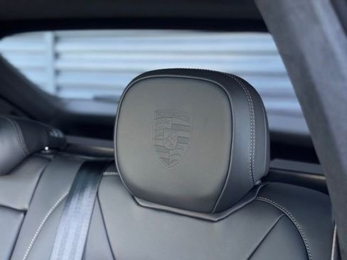 New 2025 Porsche Cayenne Turbo AWD/4WD image 36